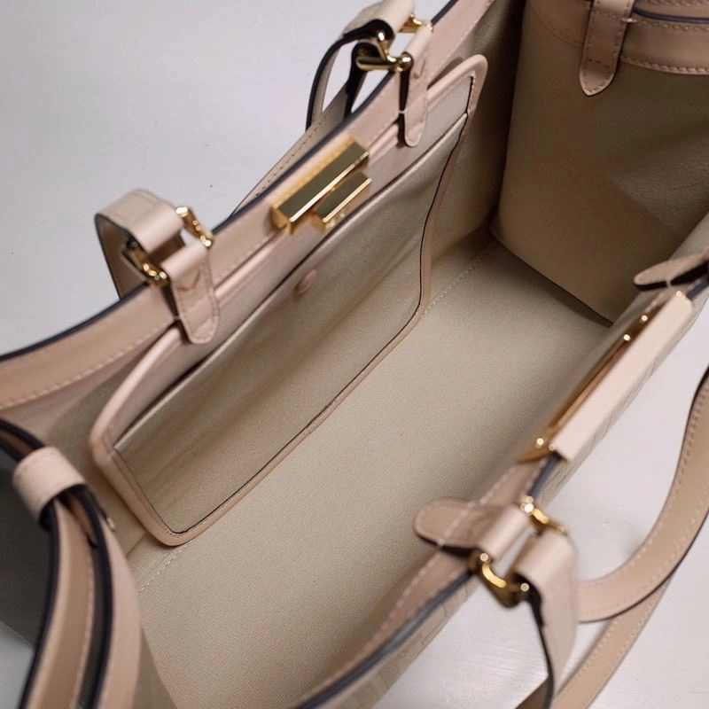 Fendi Peekaboo Bags RelaxedFit 72895