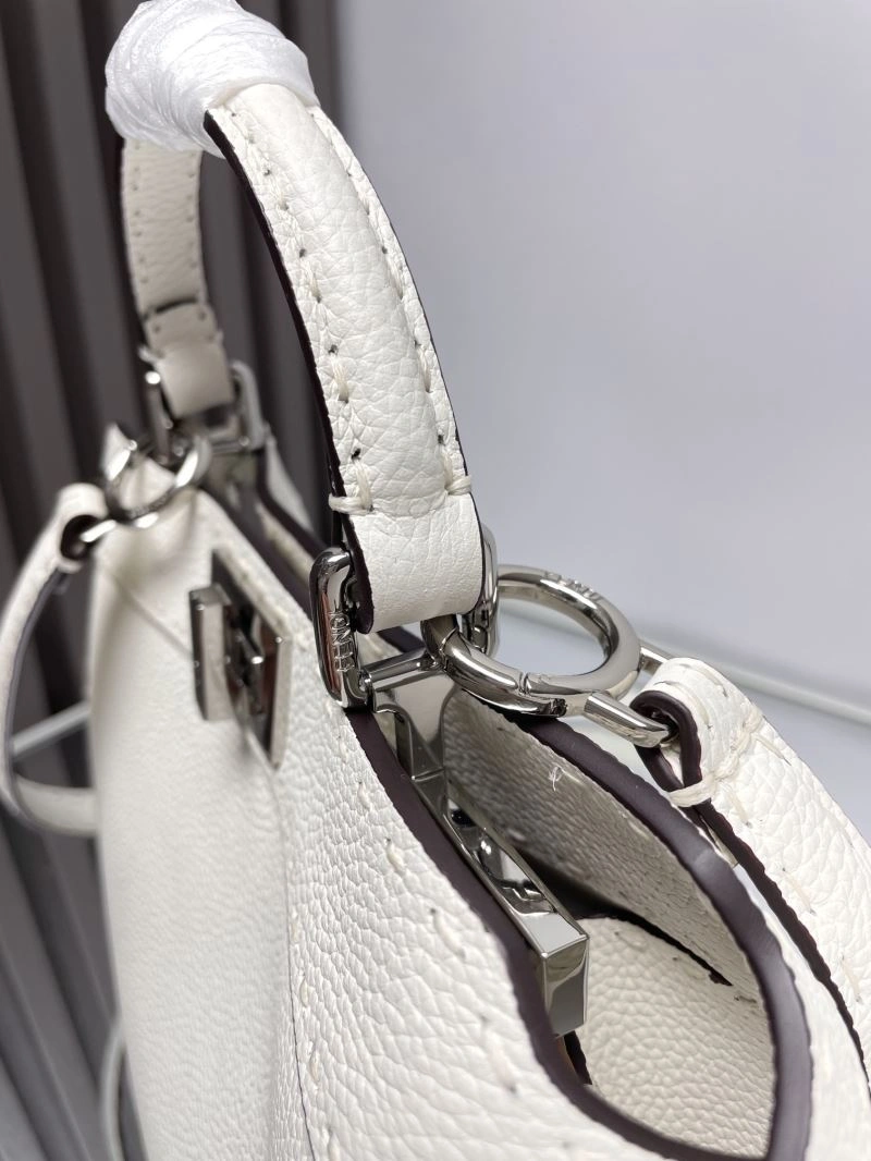 Contemporary Fendi Peekaboo Bags 72888