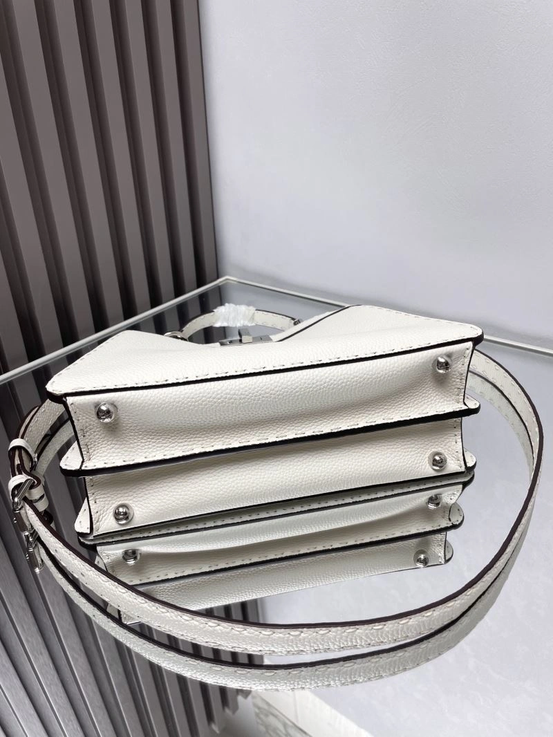 Contemporary Fendi Peekaboo Bags 72888