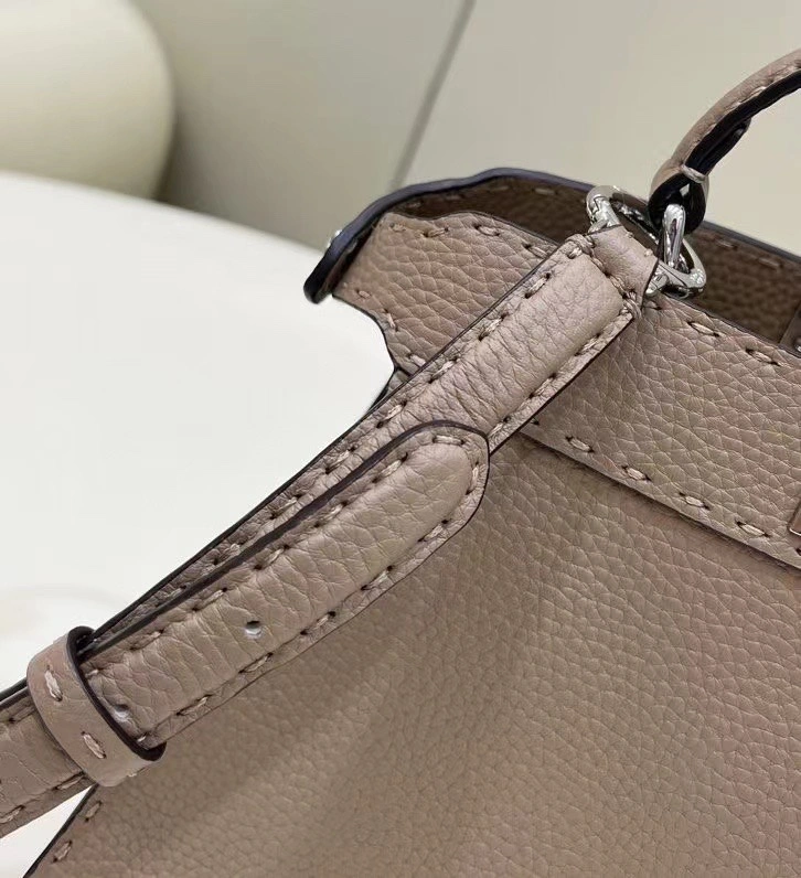 Fendi Peekaboo Bags AllSeason 72897