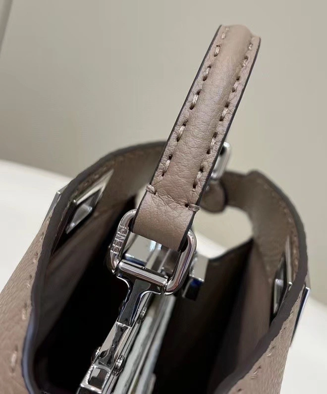 Fendi Peekaboo Bags AllSeason 72897