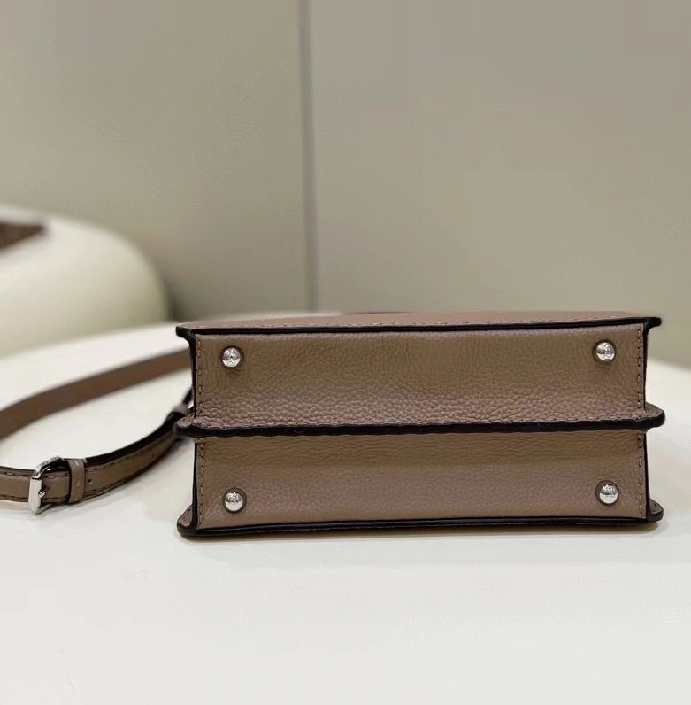 Fendi Peekaboo Bags AllSeason 72897