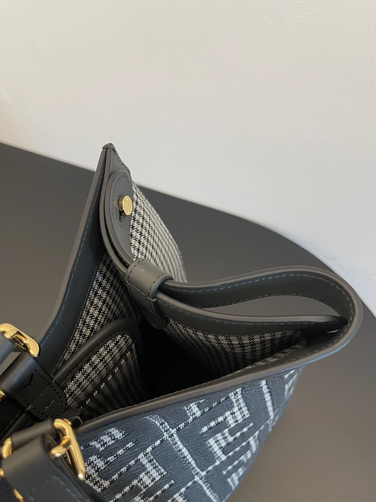 WrinkleFree Fendi Peekaboo Bags 69886