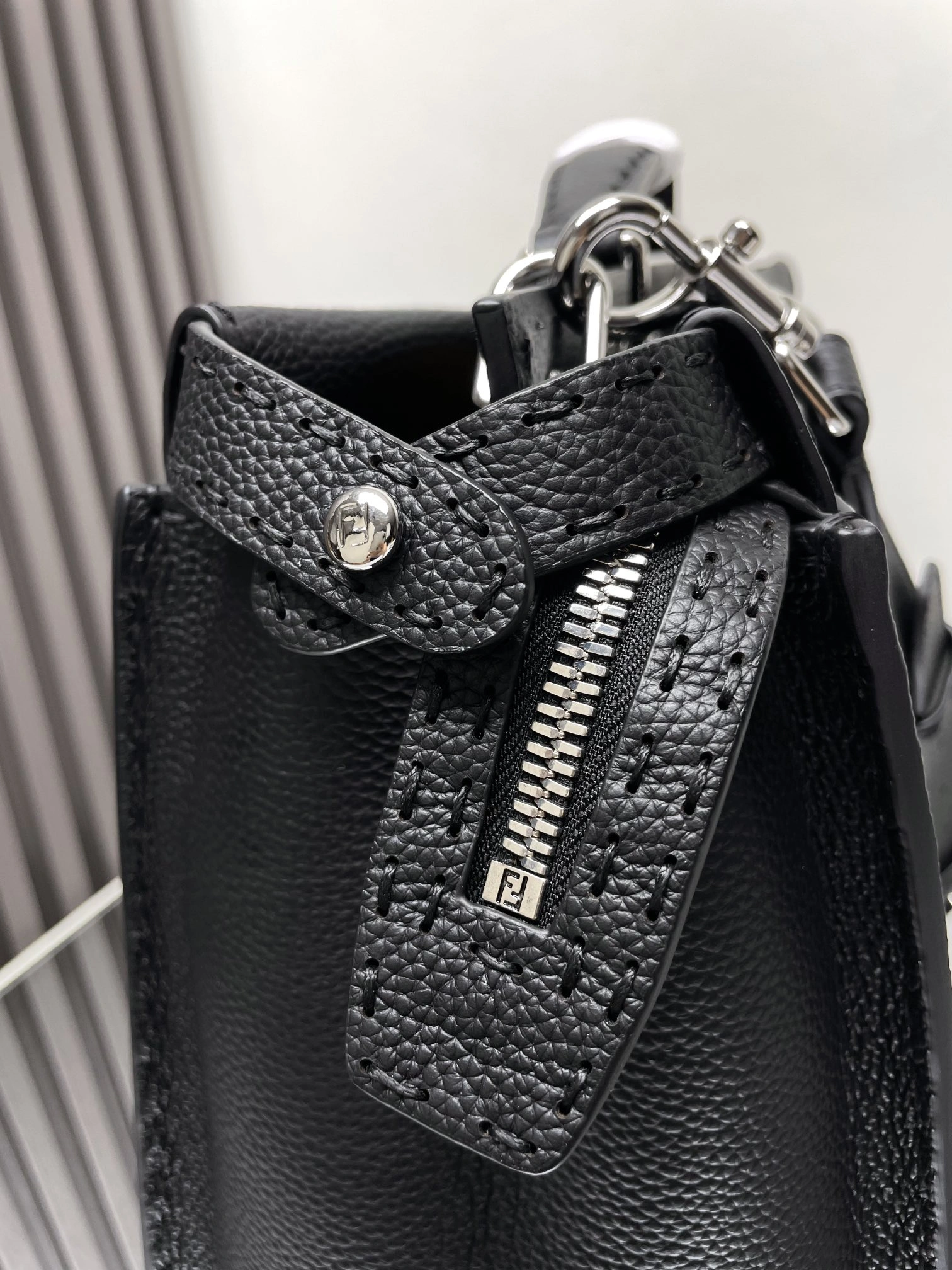 QuickDry Fendi Peekaboo Bags 69879