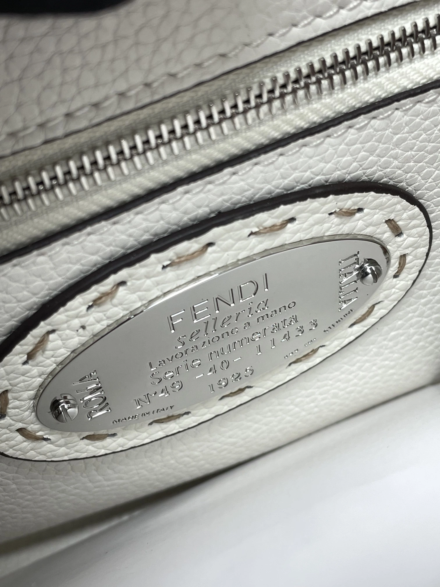 Fendi Peekaboo Bags Stylish 69889