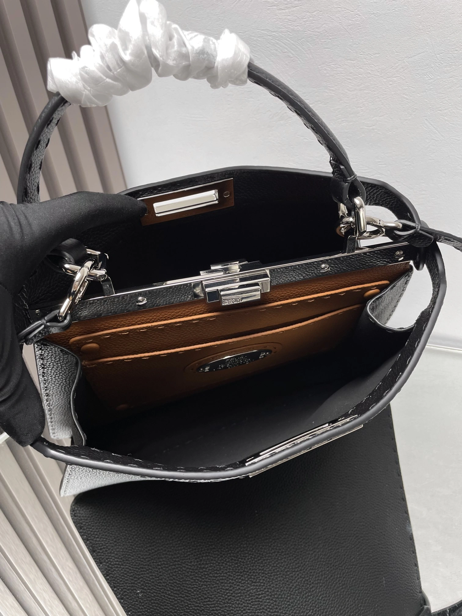 Fendi Peekaboo Bags Stylish 69878