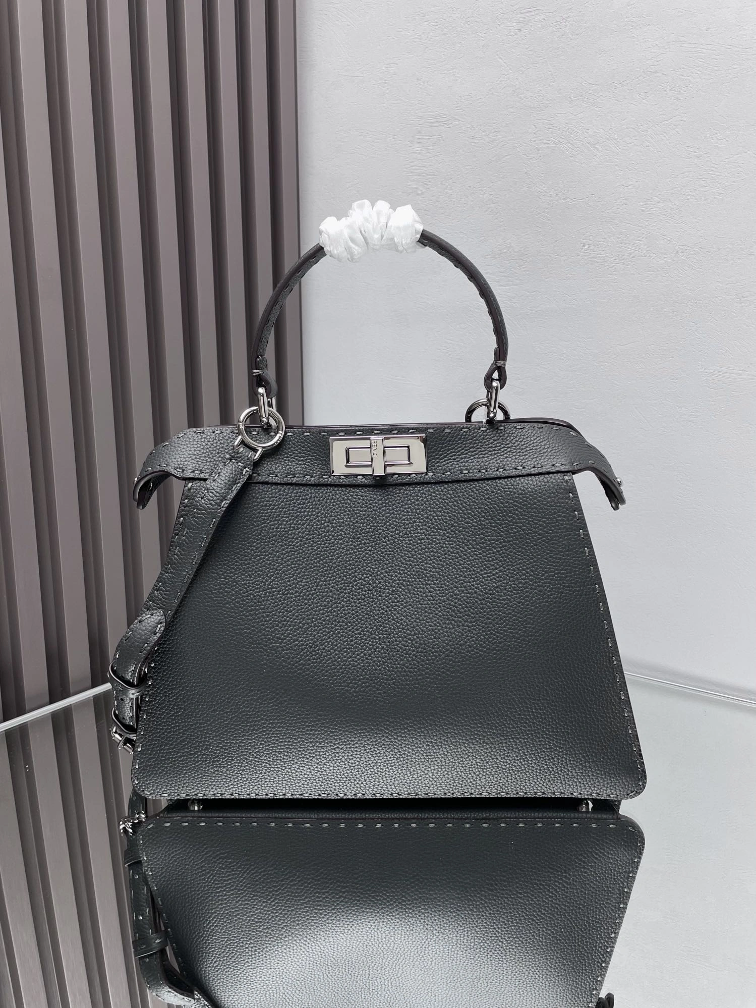 Sophisticated Fendi Peekaboo Bags 69874