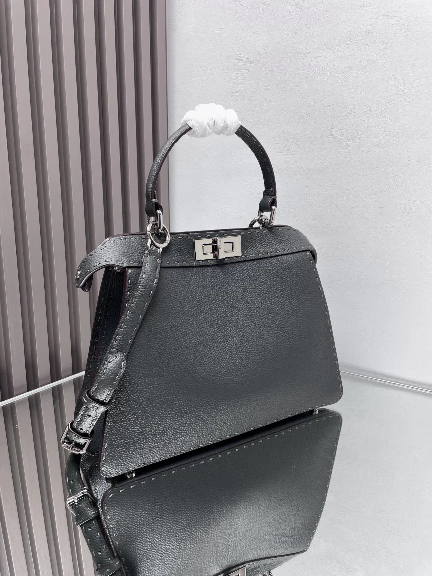 Sophisticated Fendi Peekaboo Bags 69874