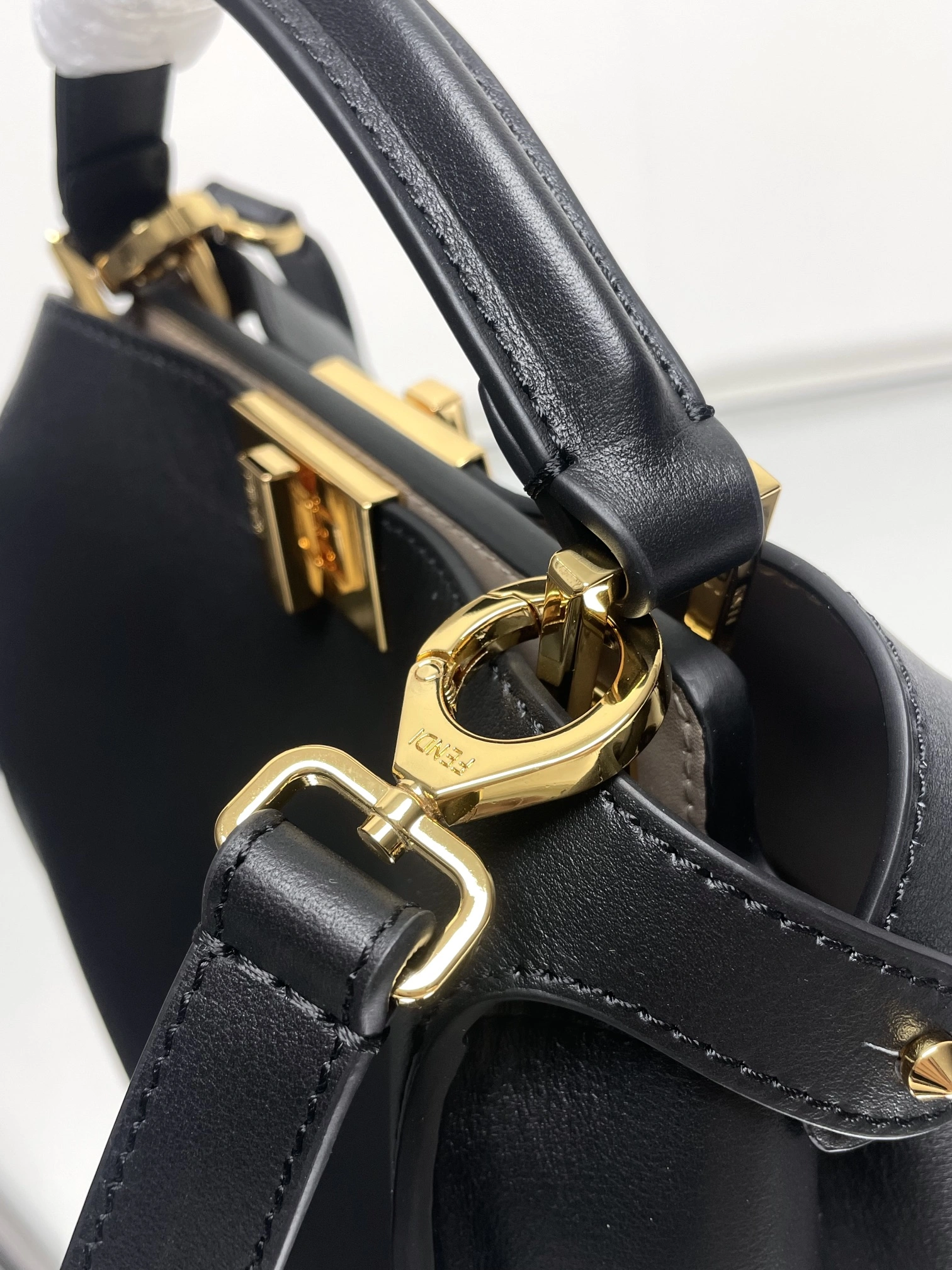 QuickDry Fendi Peekaboo Bags 69876