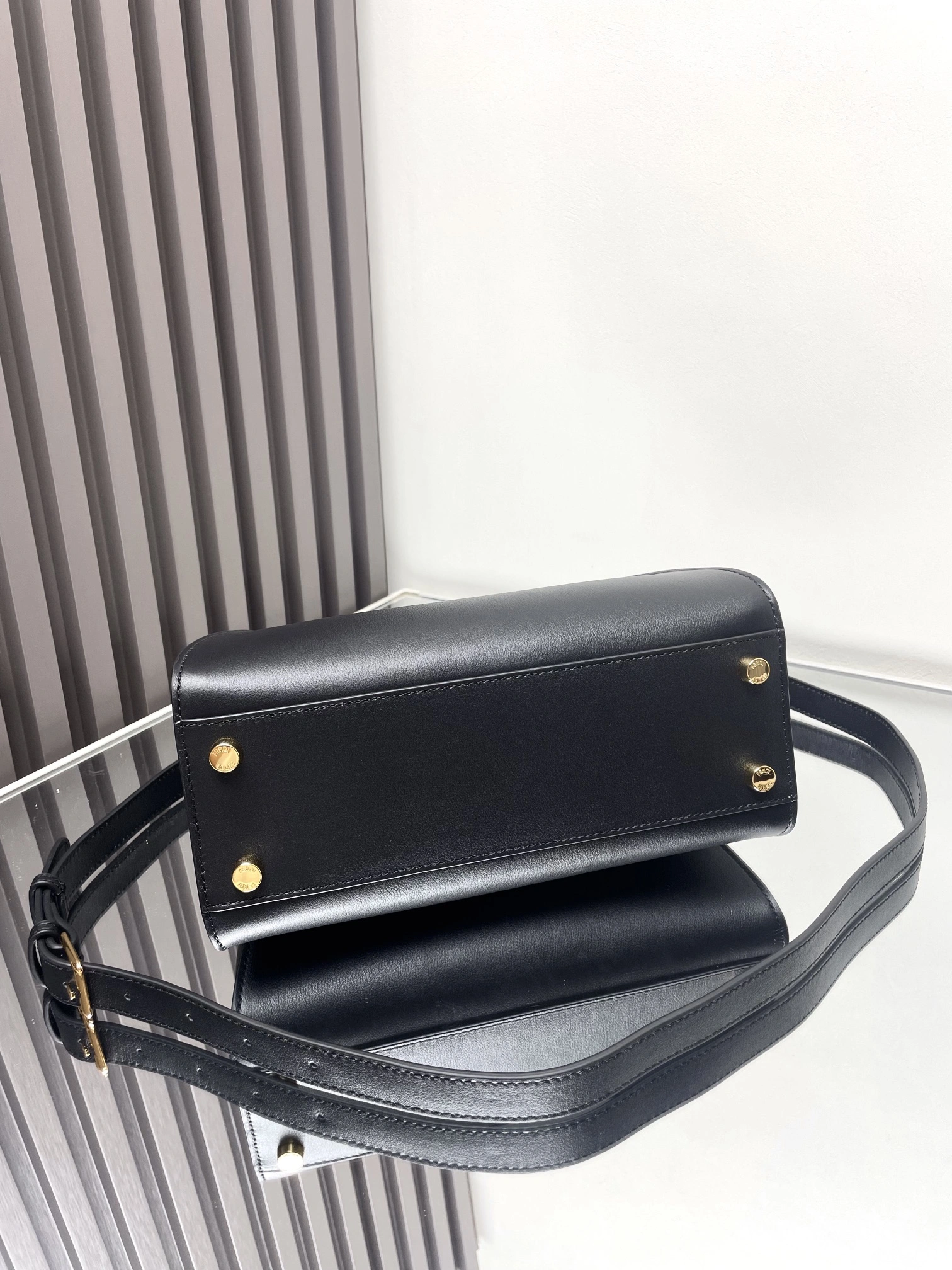 QuickDry Fendi Peekaboo Bags 69876