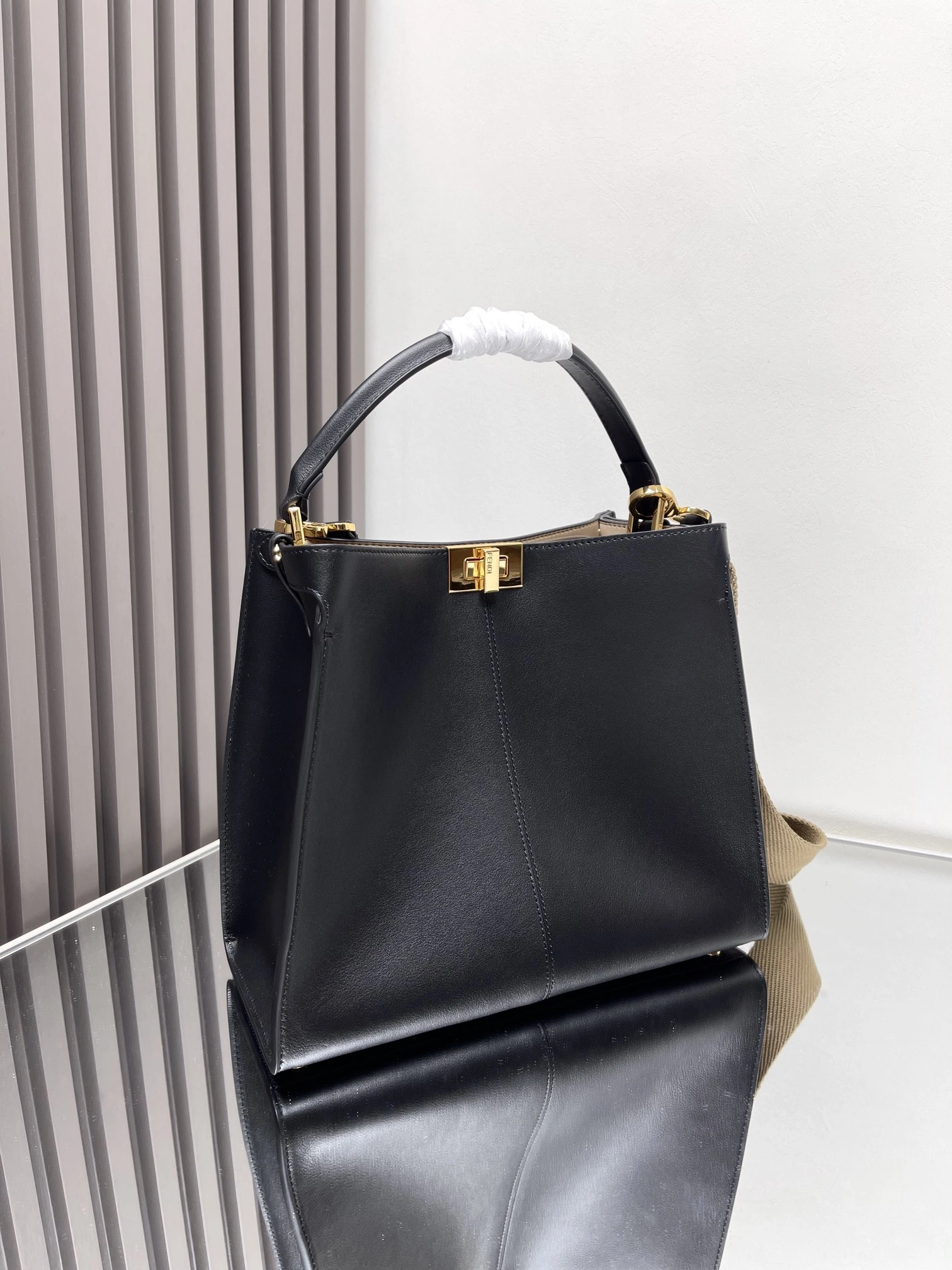 Fendi Peekaboo Bags Durable 69871