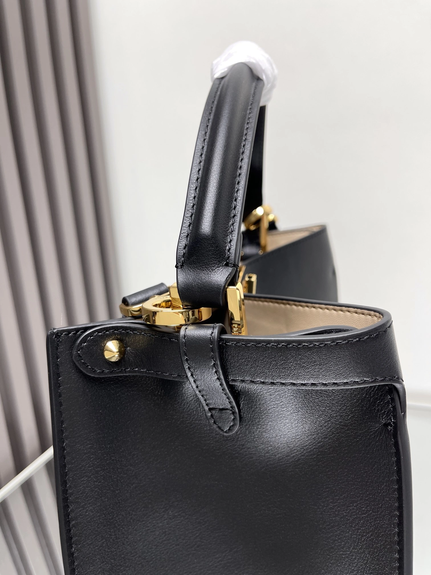 Fendi Peekaboo Bags Durable 69871