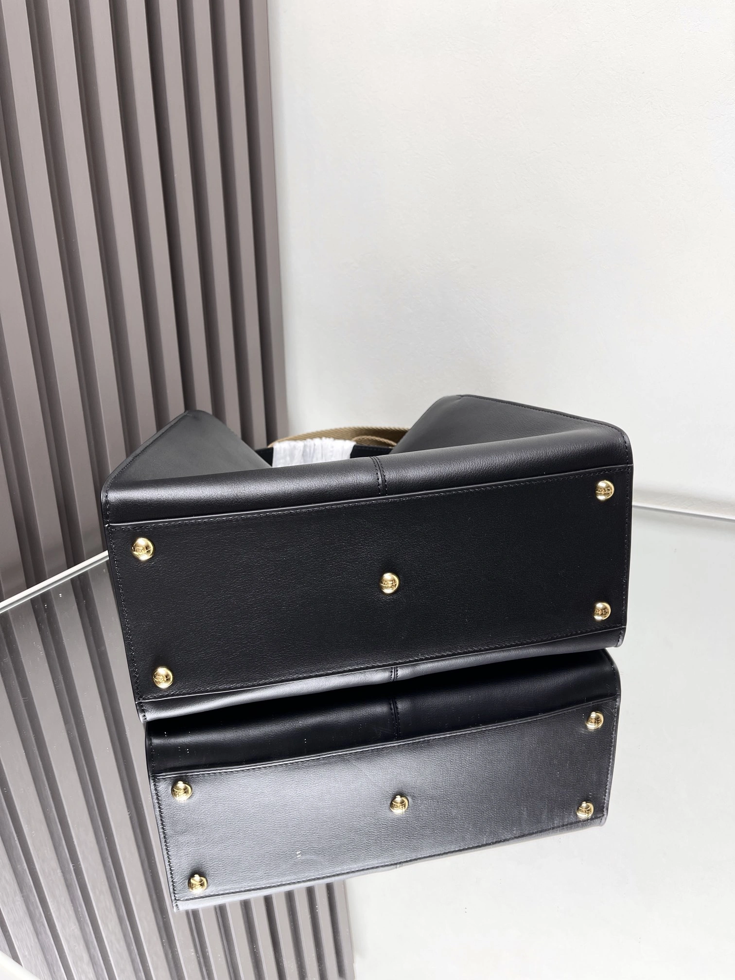 Fendi Peekaboo Bags Durable 69871