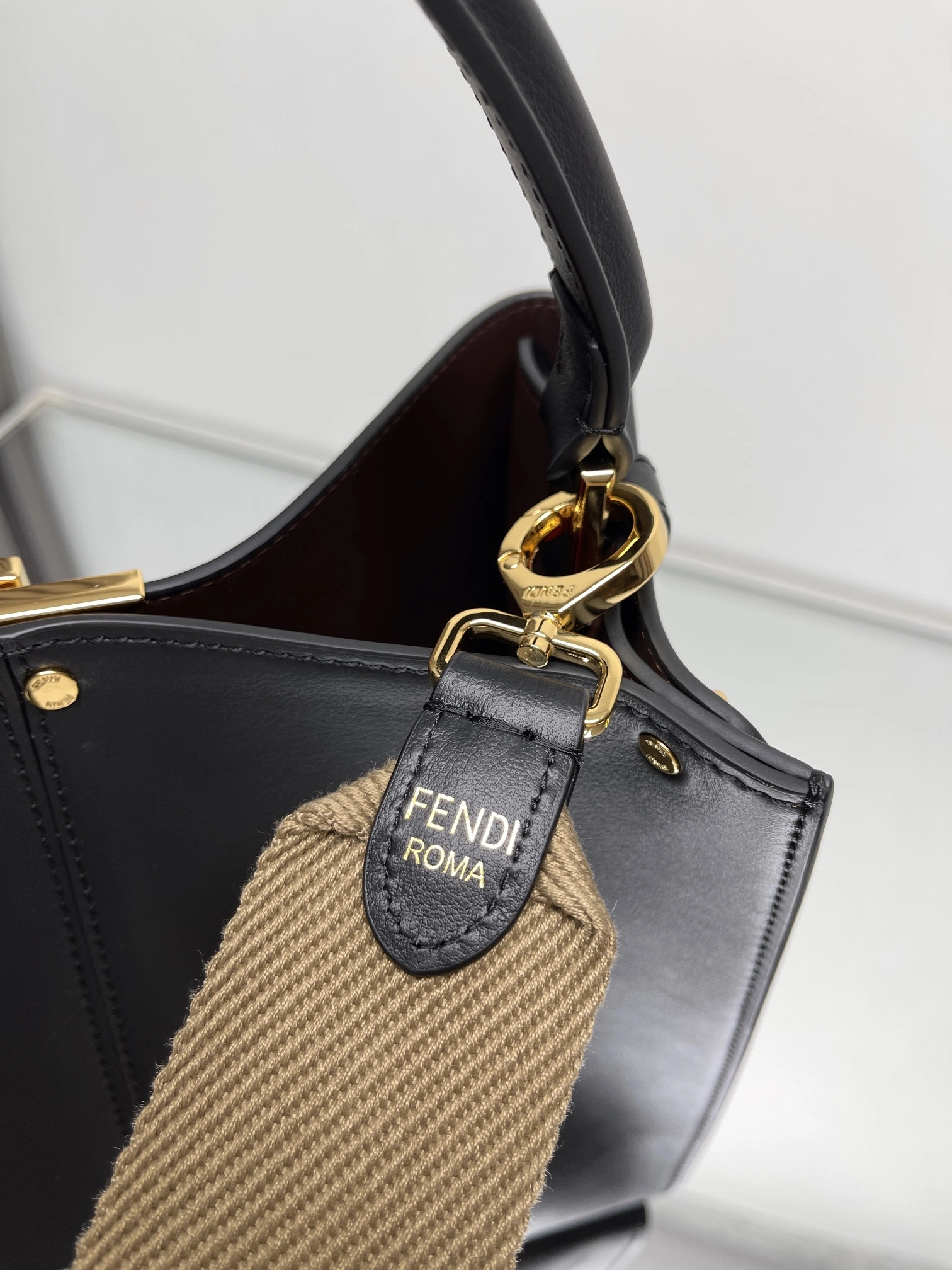 SmoothTexture Fendi Peekaboo Bags 69946