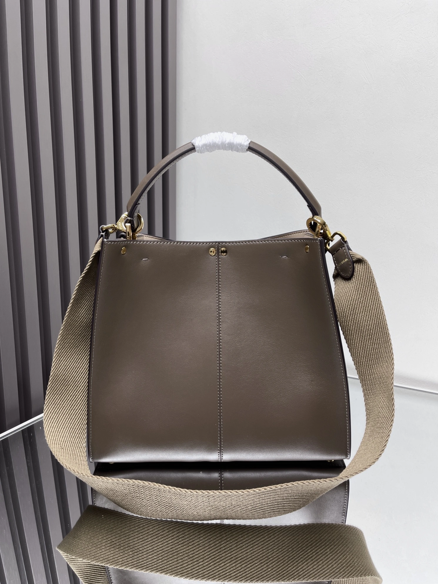 Chic Fendi Peekaboo Bags 69868