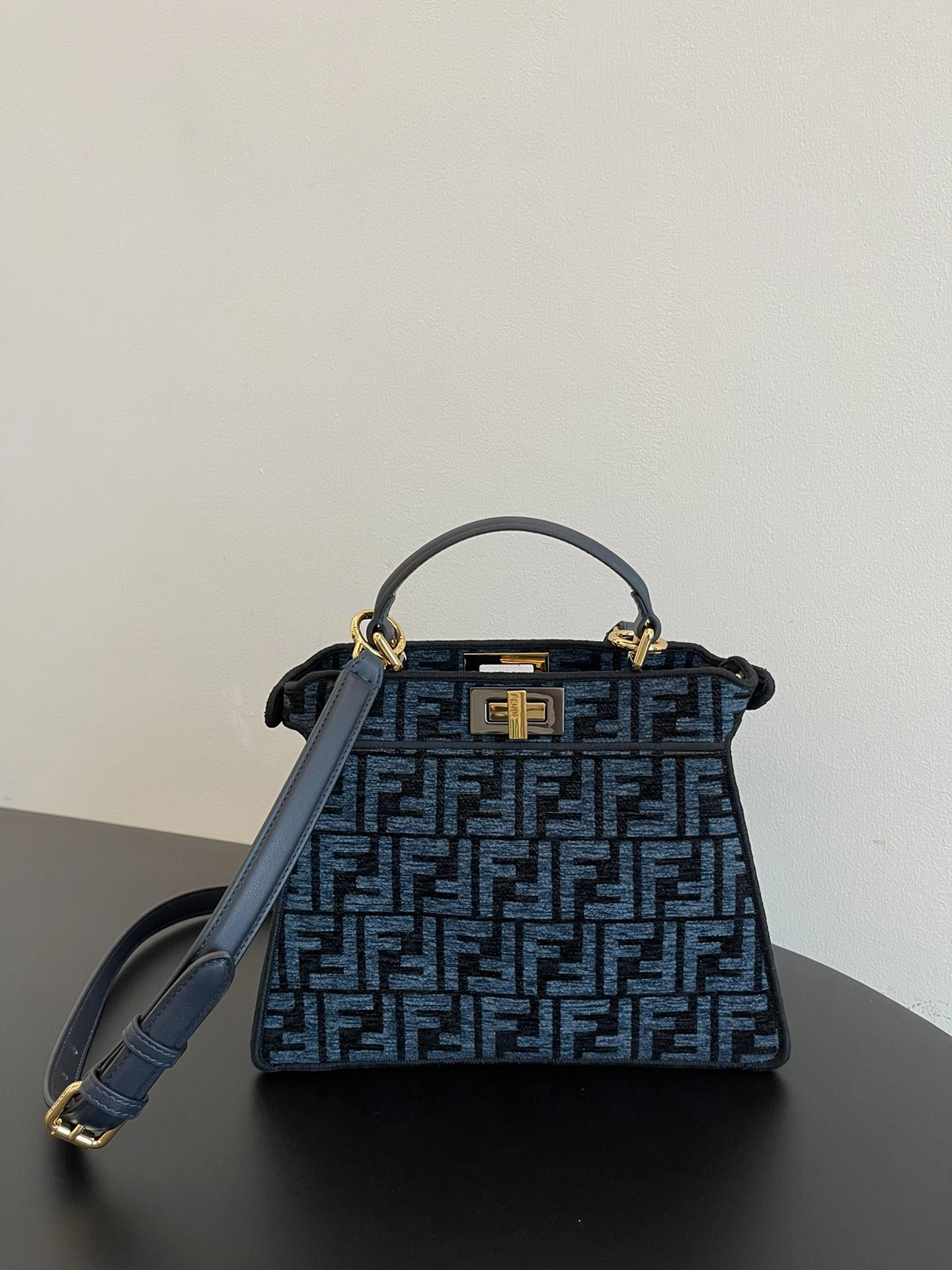 Compact Fendi Peekaboo Bags 69864