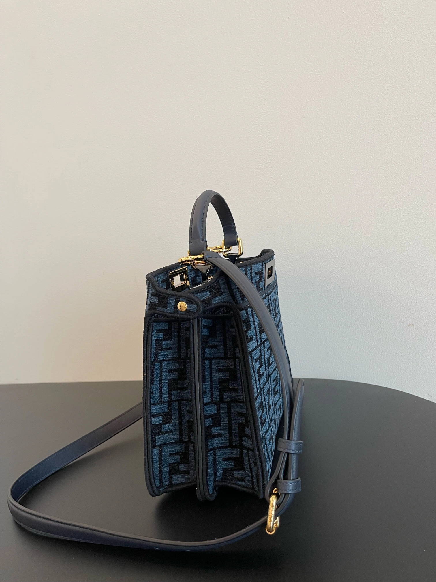 Compact Fendi Peekaboo Bags 69864