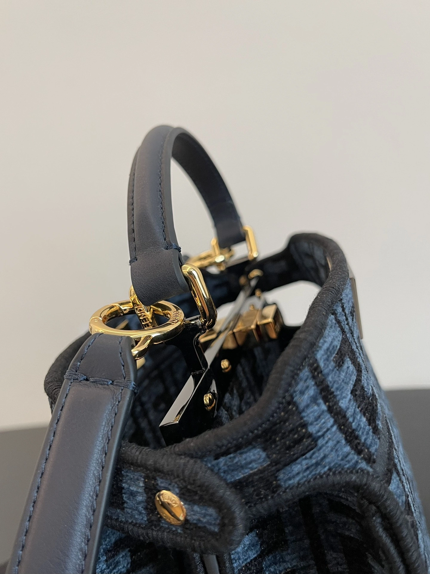 Compact Fendi Peekaboo Bags 69864