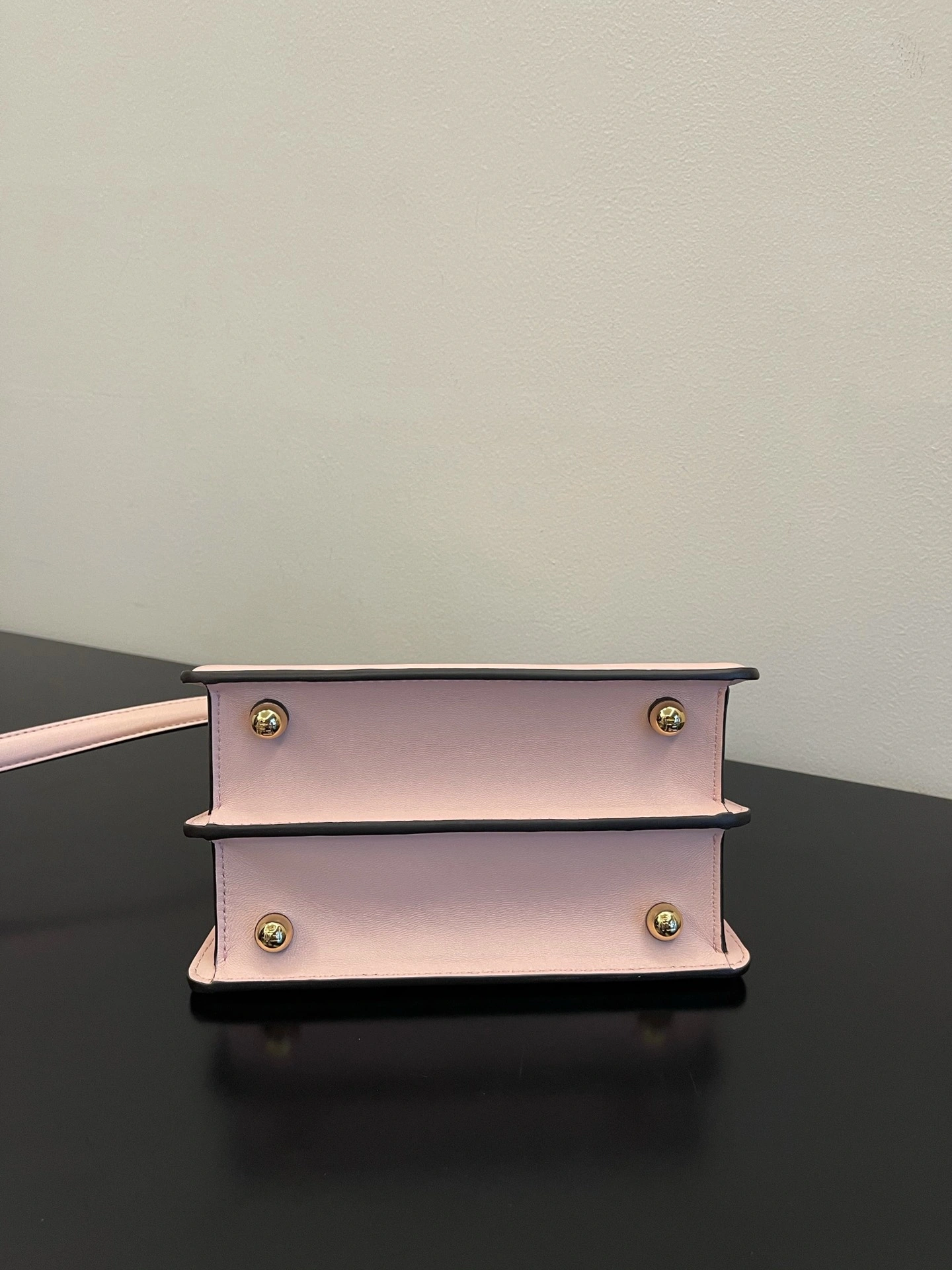 Fendi Peekaboo Bags Sleek 69860