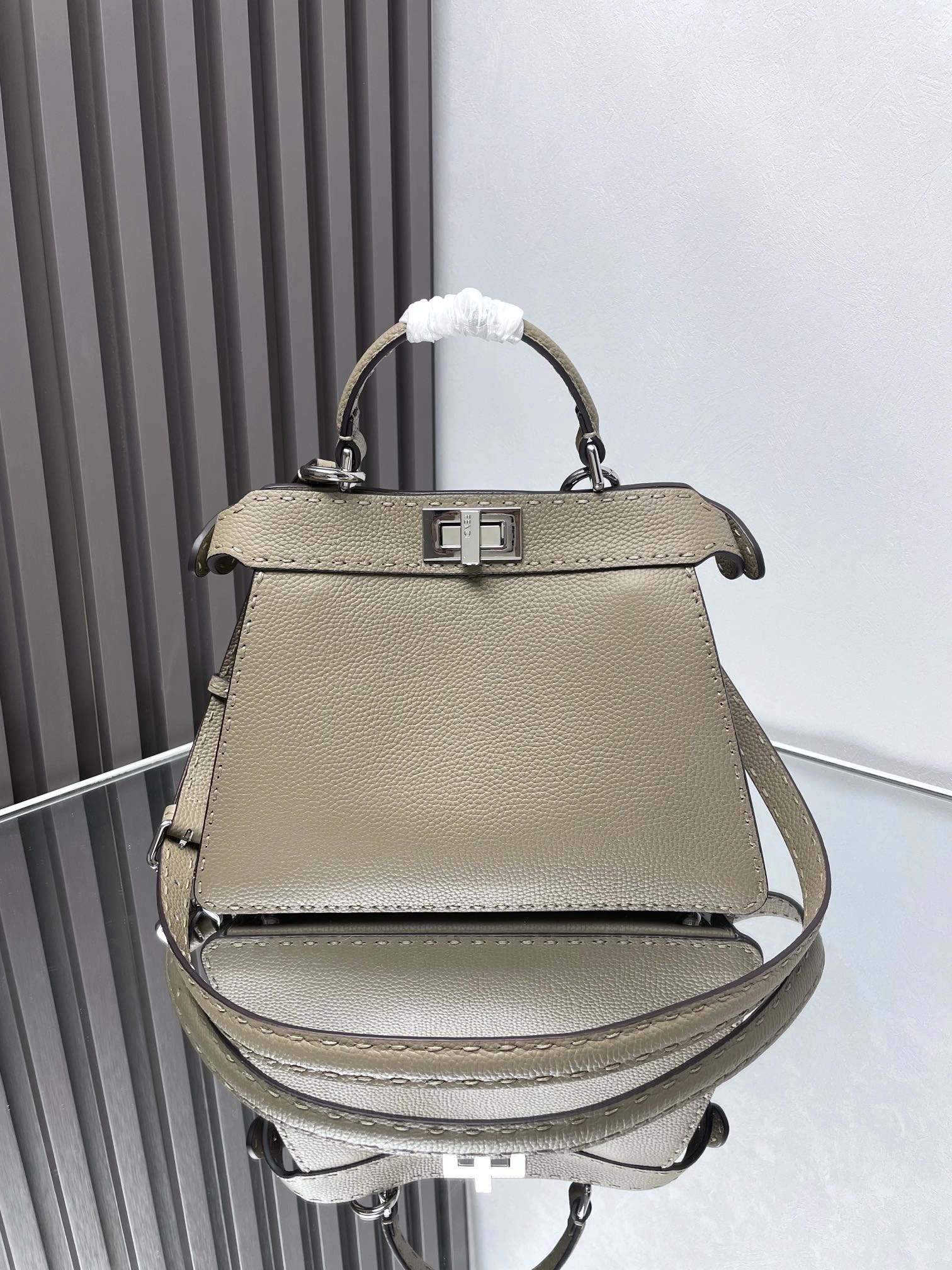 Fendi Peekaboo Bags Bold 69856