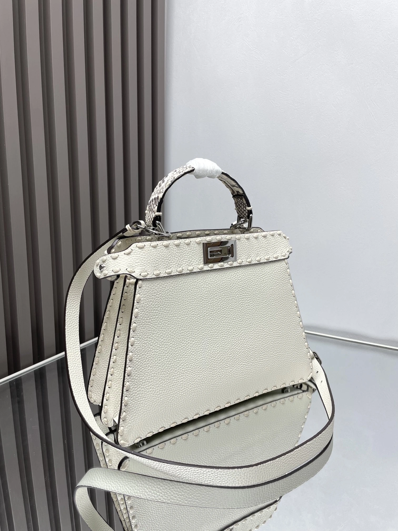 Fendi Peekaboo Bags RelaxedFit 69837