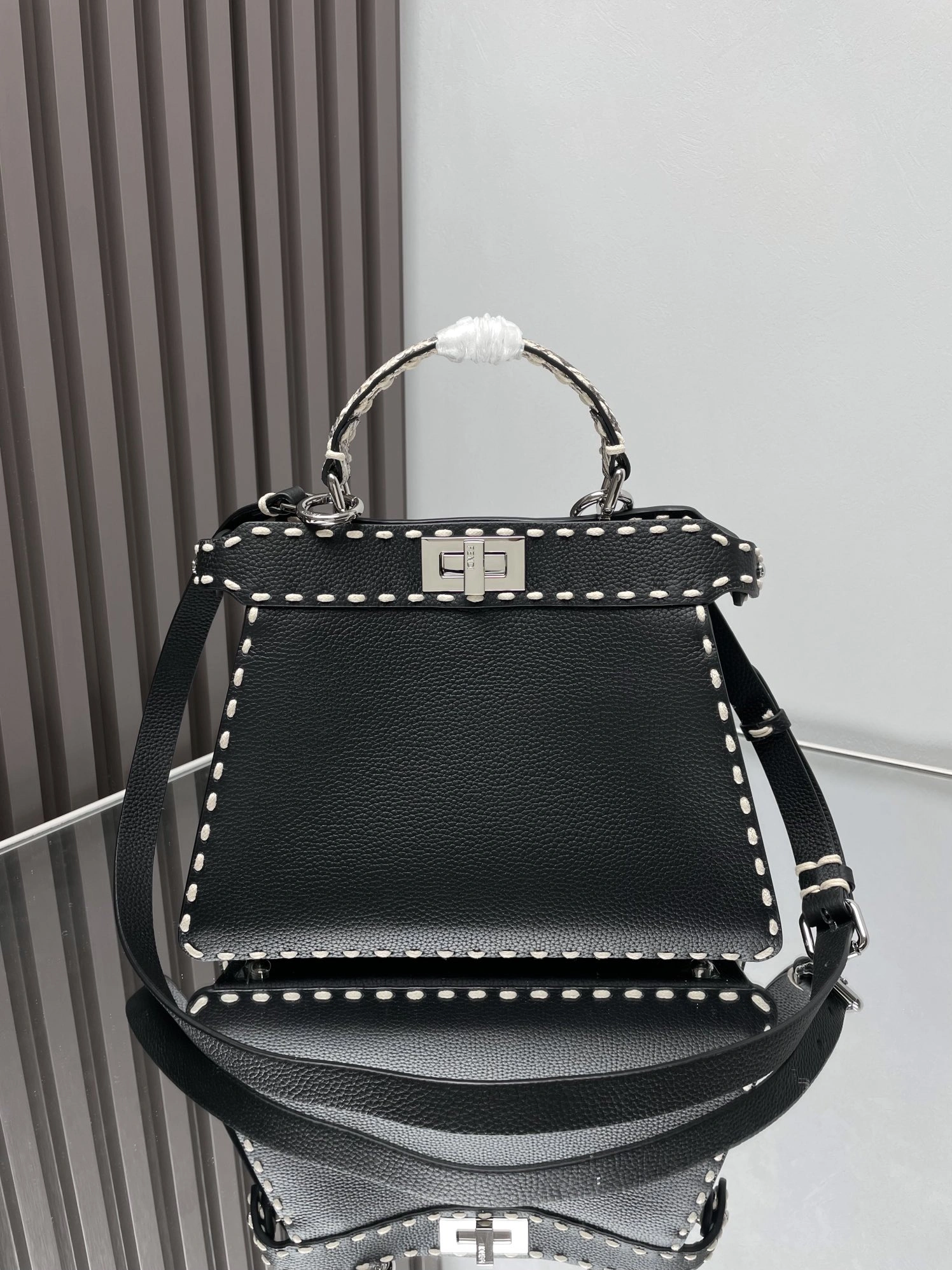 ComfortFit Fendi Peekaboo Bags 69836