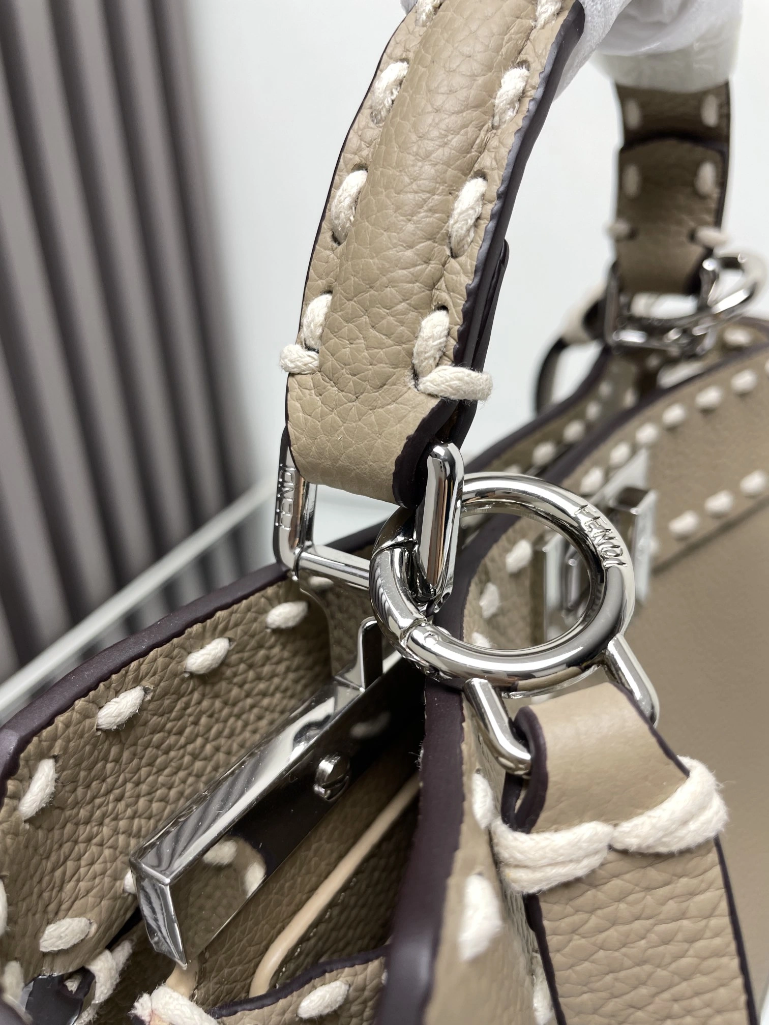 Fendi Peekaboo Bags Trendy 69831