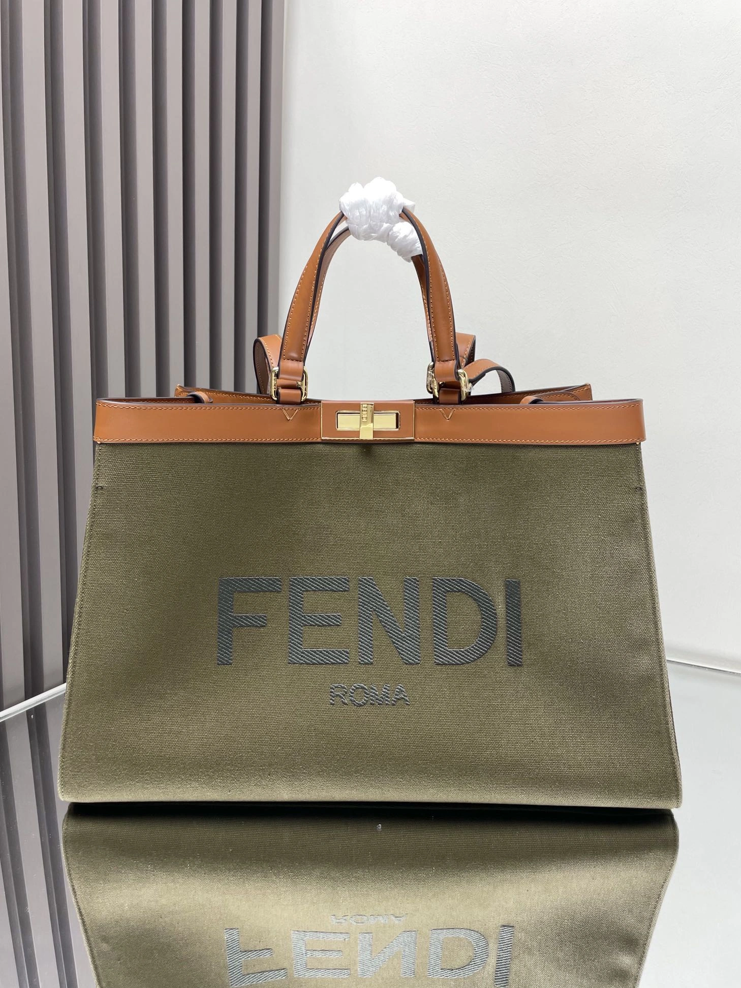 Fendi Peekaboo Bags Sophisticated 69844