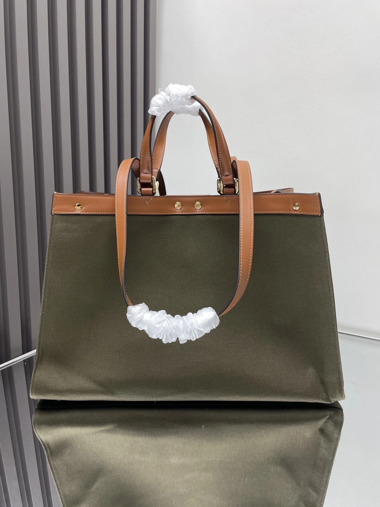 Fendi Peekaboo Bags Sophisticated 69844
