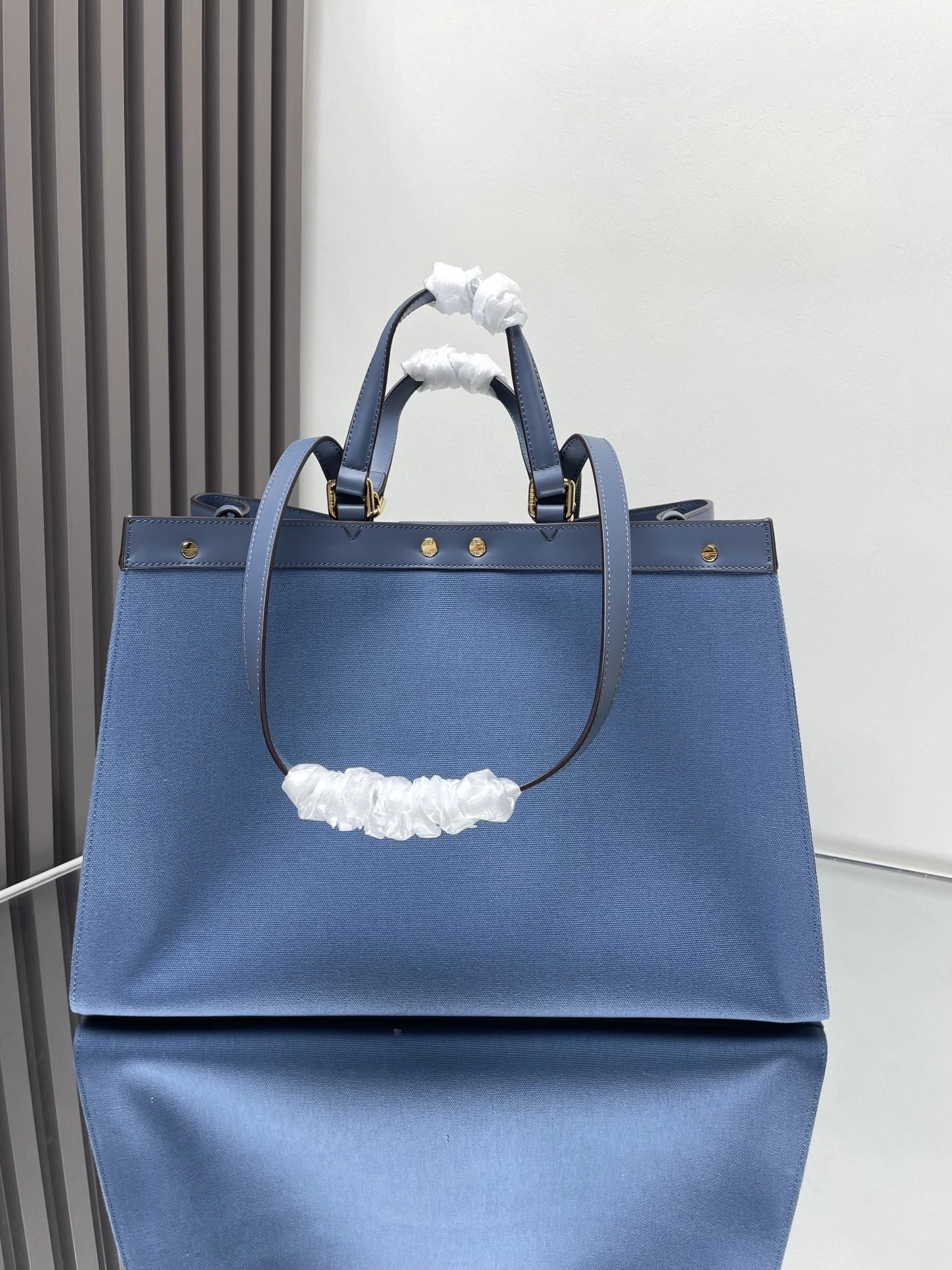 Fendi Peekaboo Bags Lightweight 69833