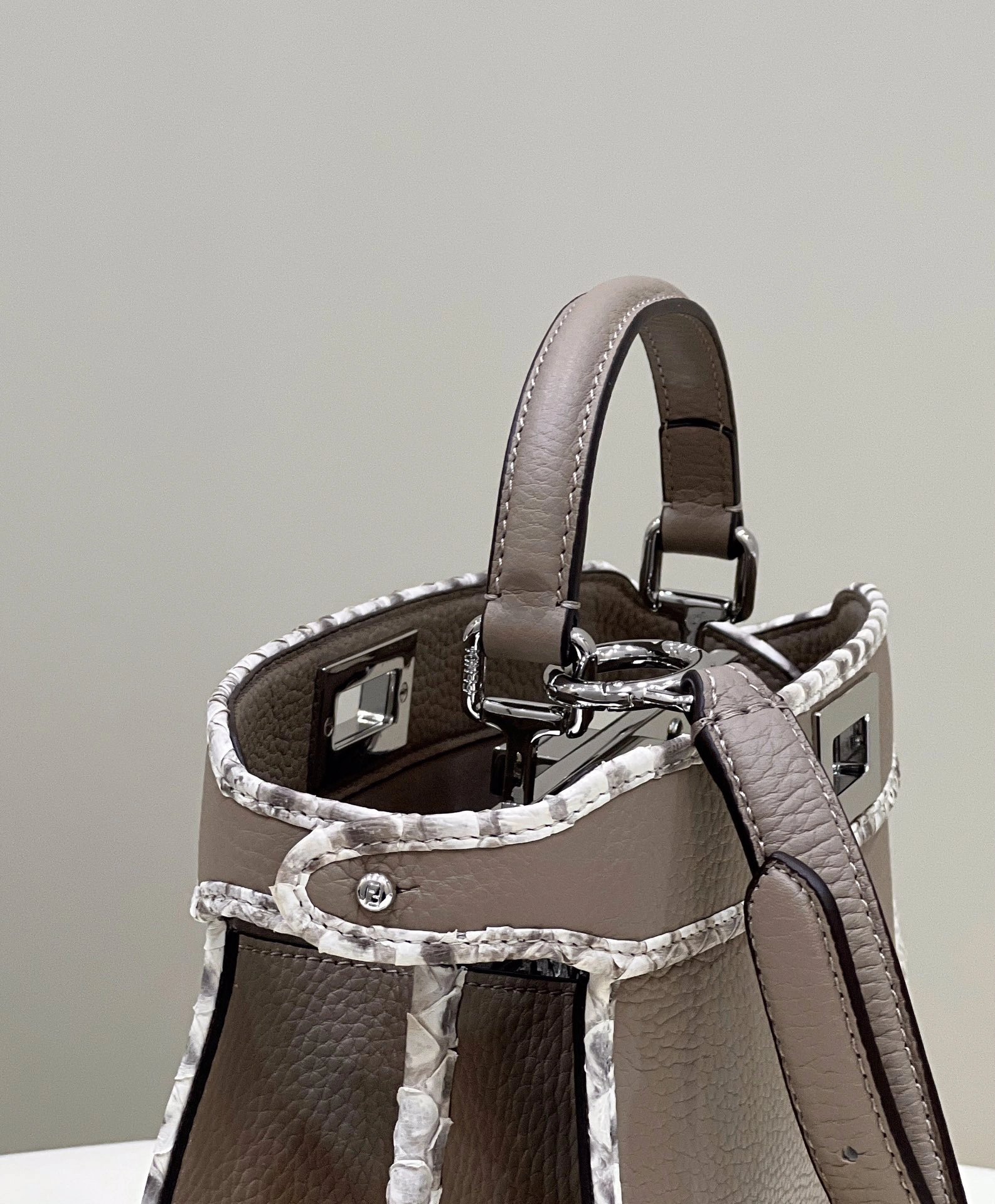 Fendi Peekaboo Bags Effortless 69827