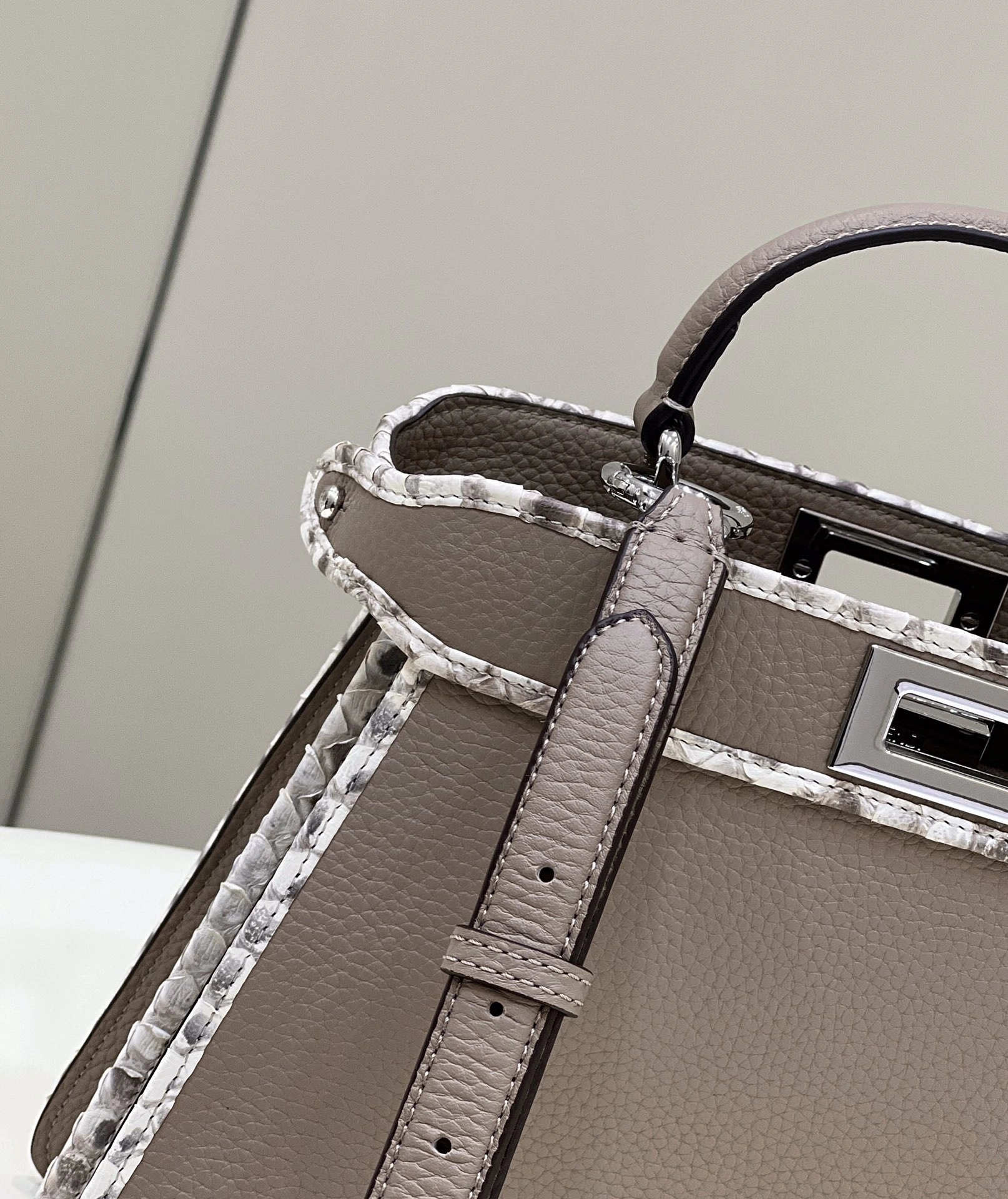 Fendi Peekaboo Bags Effortless 69827