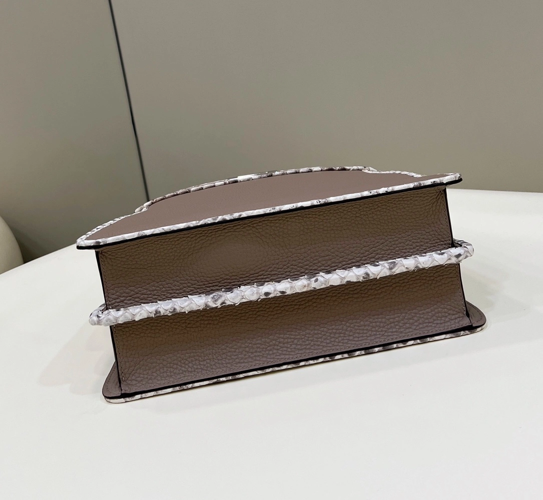 Fendi Peekaboo Bags Effortless 69827