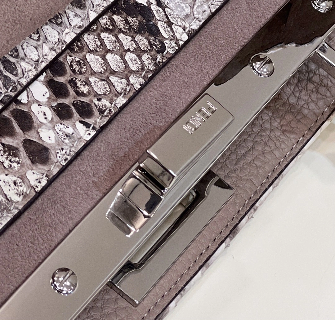 Fendi Peekaboo Bags Effortless 69827