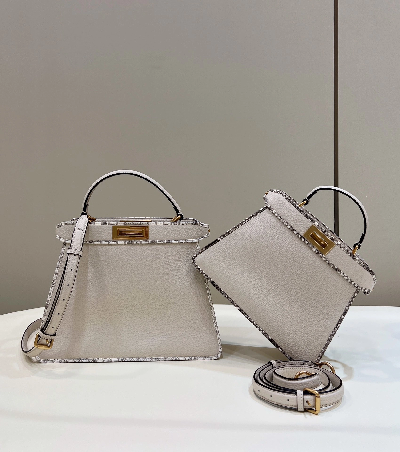 SmoothTexture Fendi Peekaboo Bags 69820