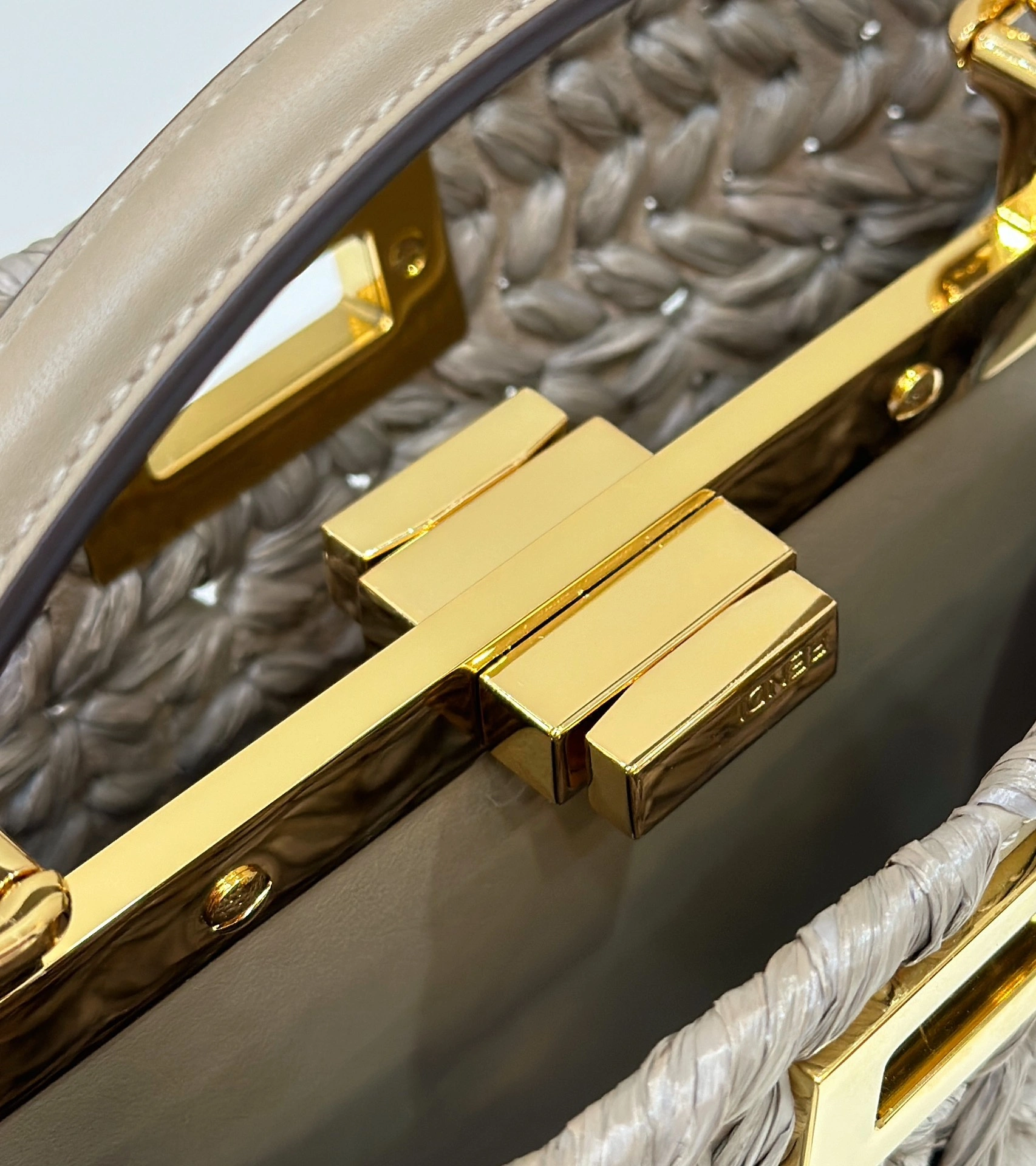 Fendi Peekaboo Bags Soft 69852