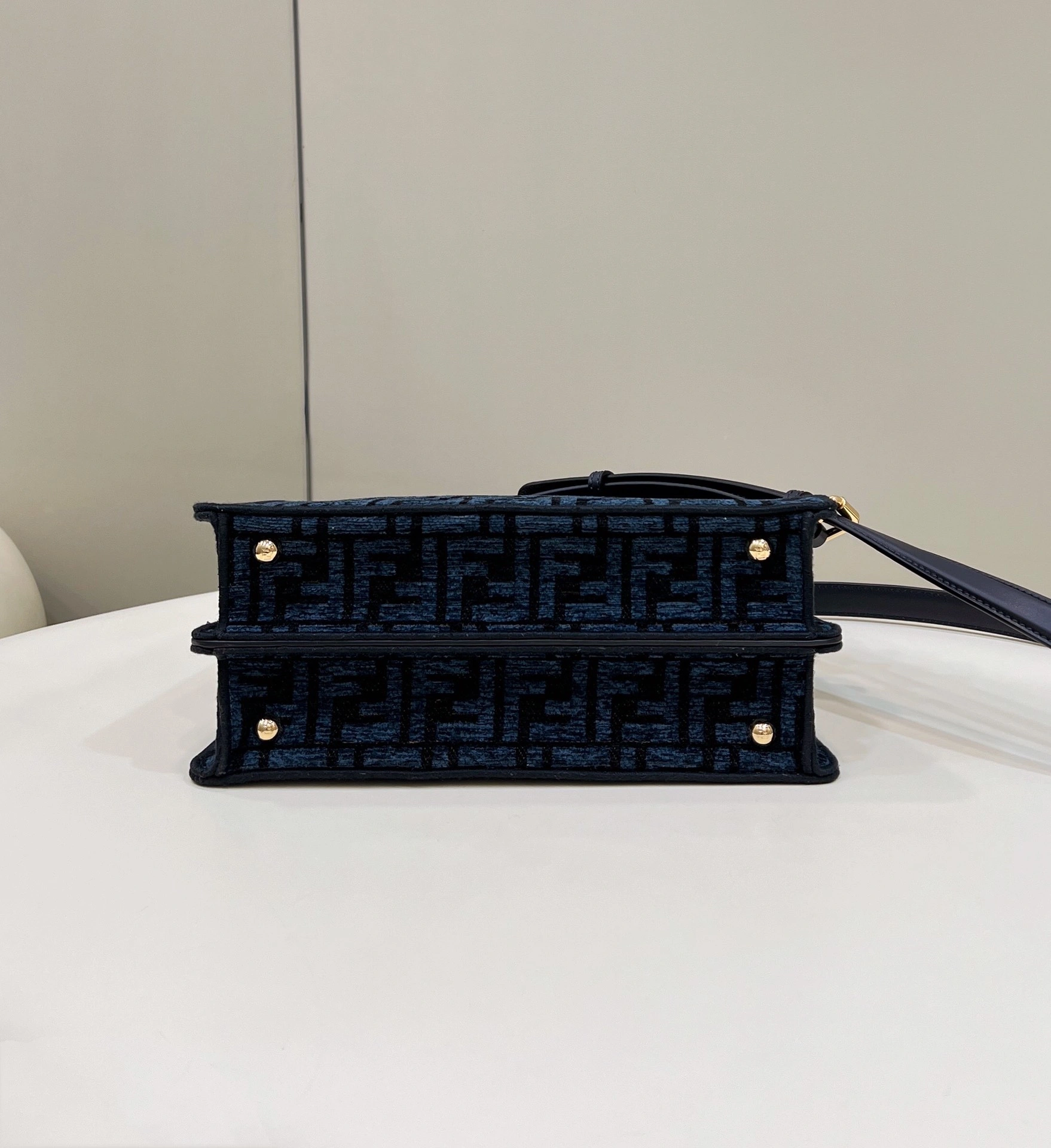 Fendi Peekaboo Bags Timeless 69803