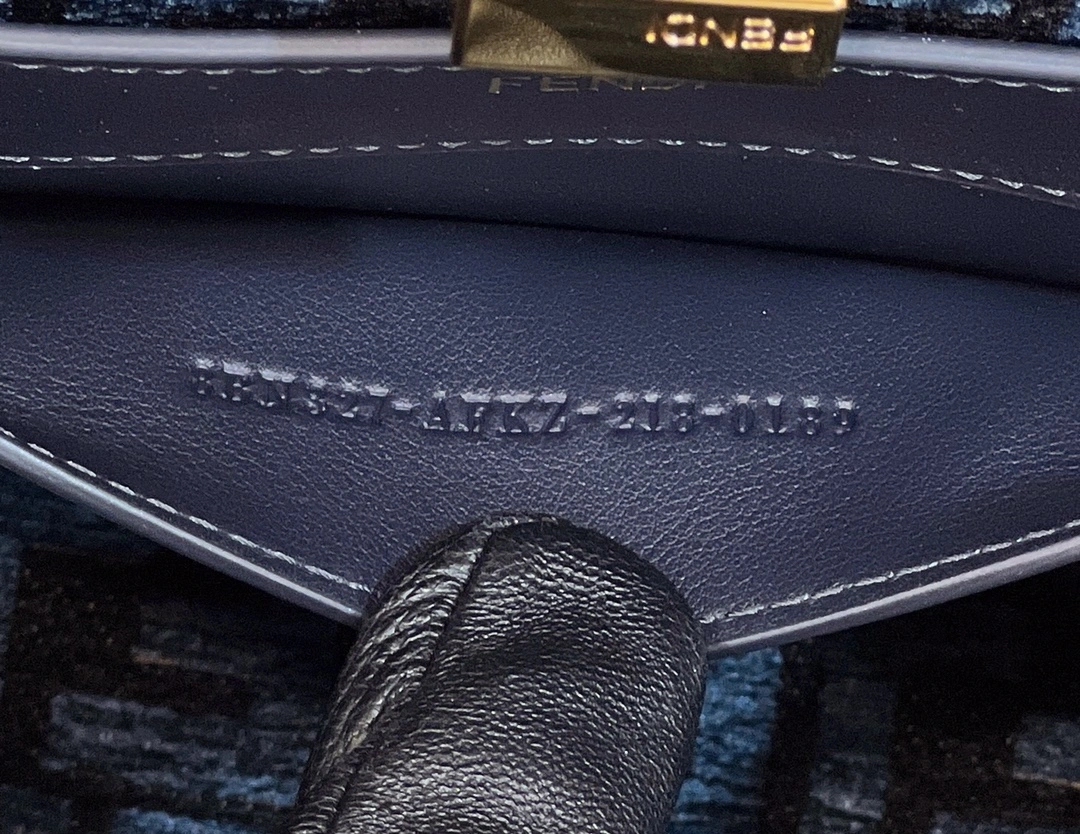 Fendi Peekaboo Bags Timeless 69803