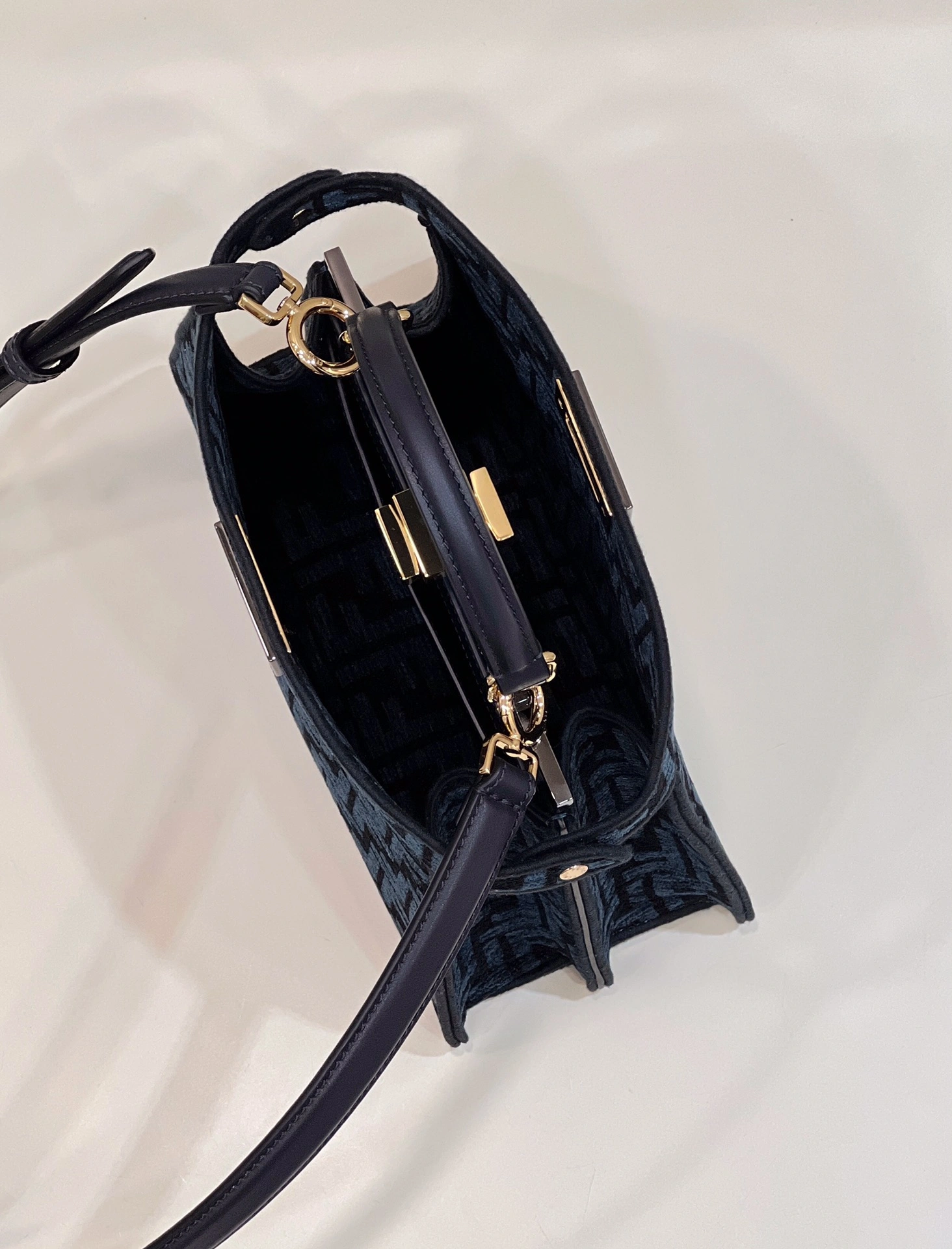 Fendi Peekaboo Bags Timeless 69803