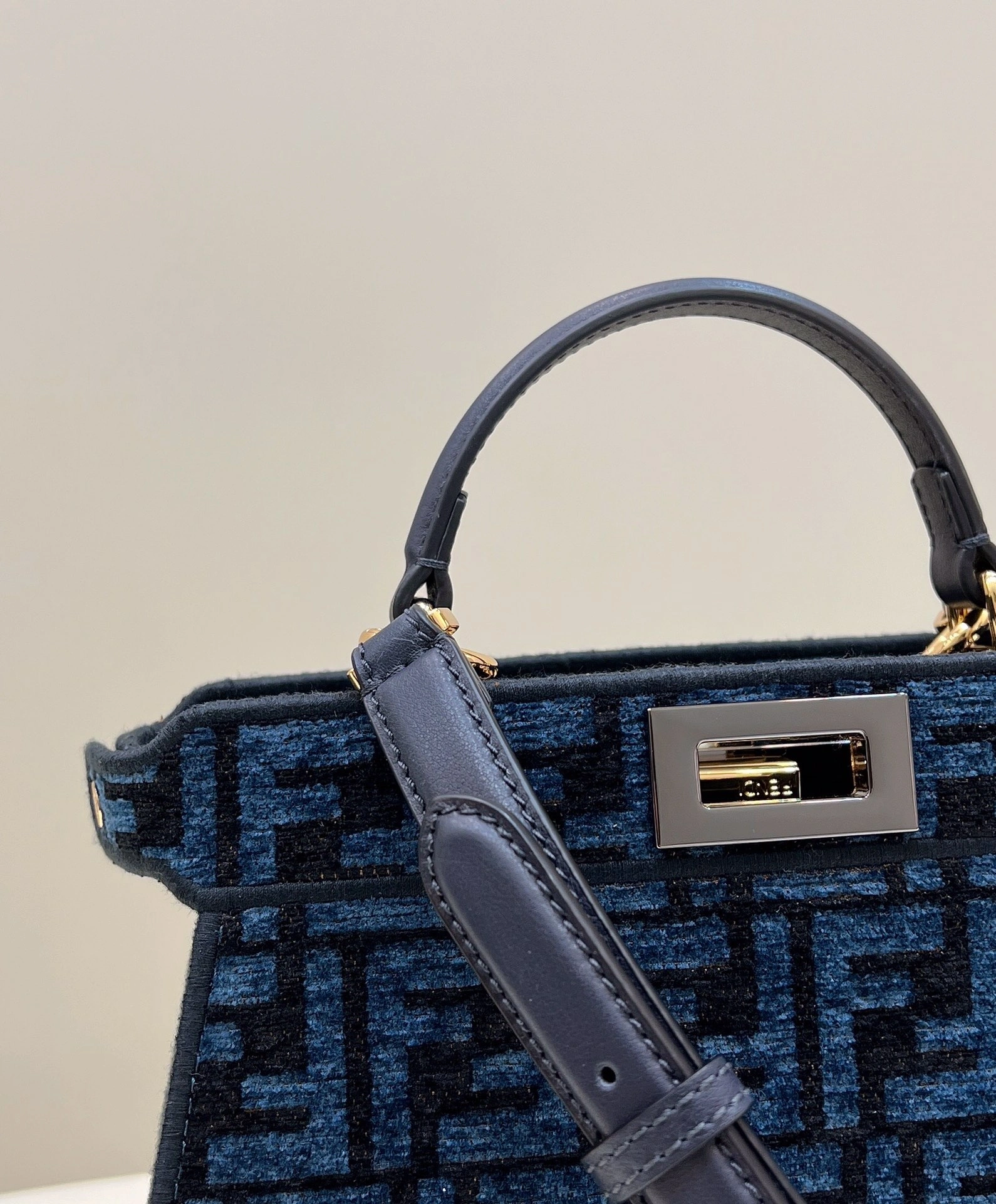 Fendi Peekaboo Bags Timeless 69803