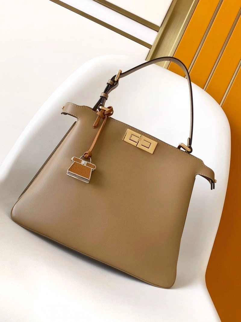 Casual Fendi Peekaboo Bags 57791