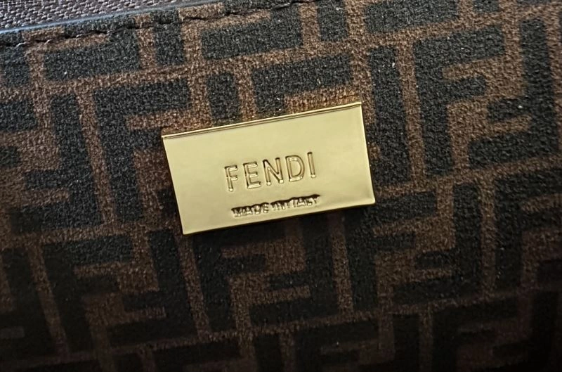 WrinkleFree Fendi Peekaboo Bags 57784