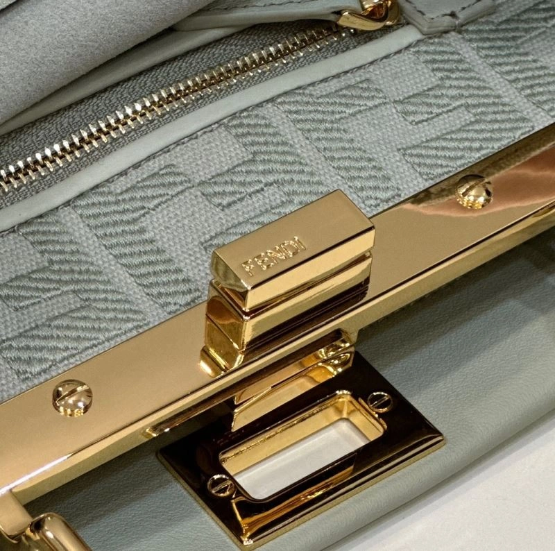 Efficient Fendi Peekaboo Bags 57776