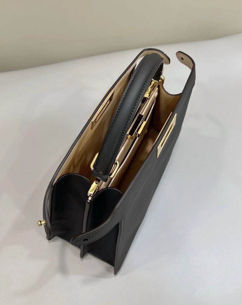 Fendi Peekaboo Bags Elegant 57821