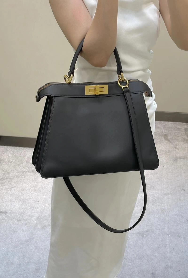 Fendi Peekaboo Bags Elegant 57821
