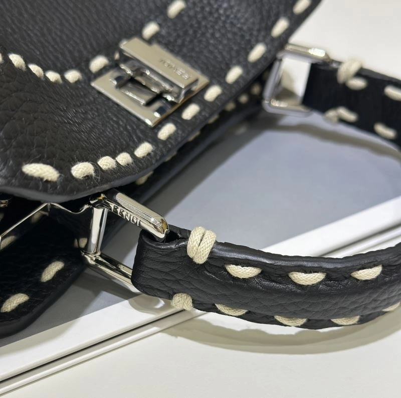 Versatile Fendi Peekaboo Bags 57755