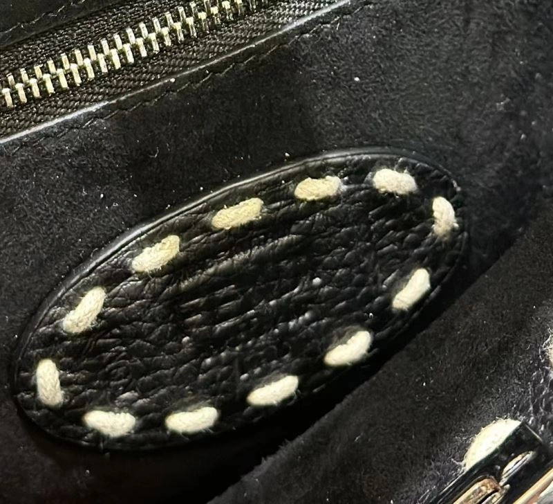 Versatile Fendi Peekaboo Bags 57755