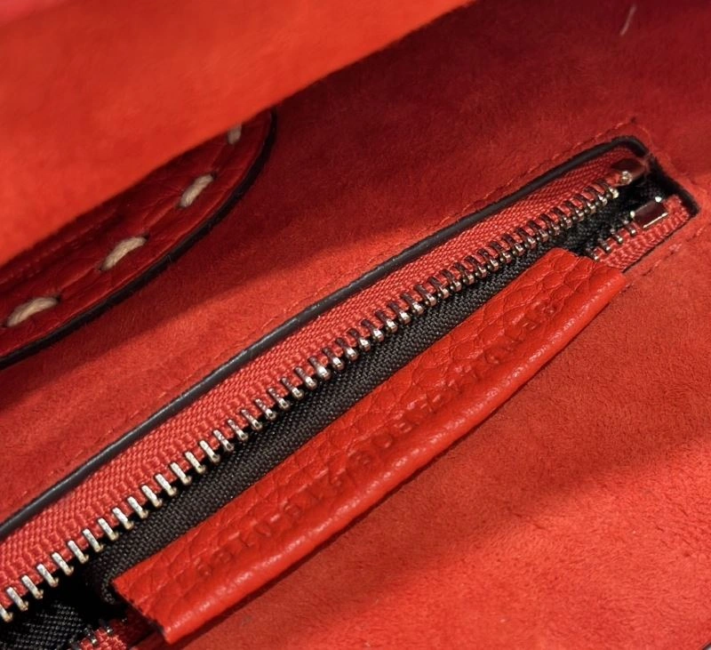 WaterResistant Fendi Peekaboo Bags 57753
