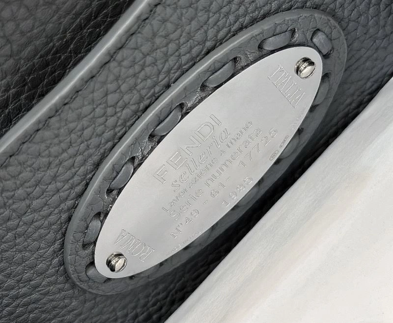Cozy Fendi Peekaboo Bags 57749