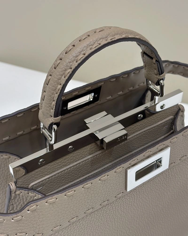 Breathable Fendi Peekaboo Bags 57743